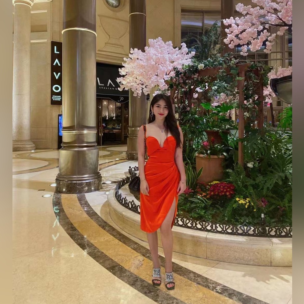 Red elegant stain dress for sale